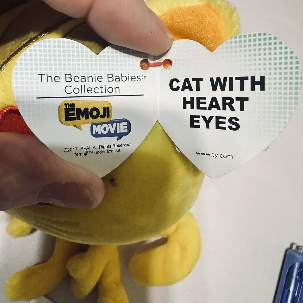 2 TY Beanie Babies Cat With Heart Eyes Plush Stuffed Animal Emoji Movie 7